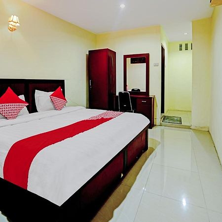 Oyo 90331 Hotel Toba Shanda Parapat Eksteriør billede