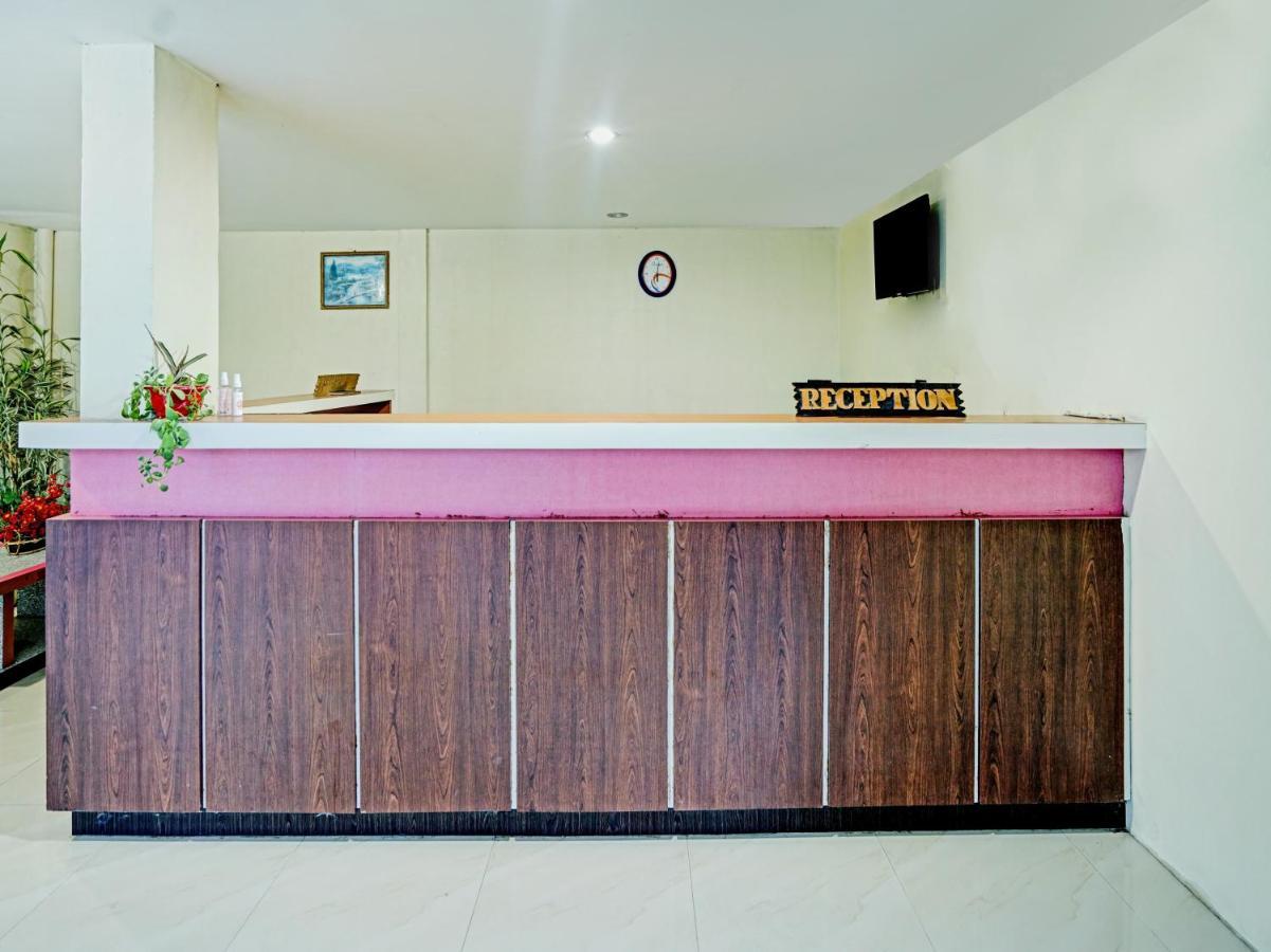 Oyo 90331 Hotel Toba Shanda Parapat Eksteriør billede
