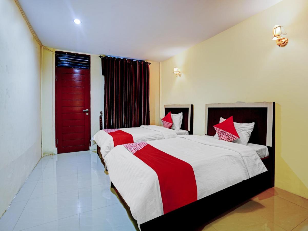 Oyo 90331 Hotel Toba Shanda Parapat Eksteriør billede