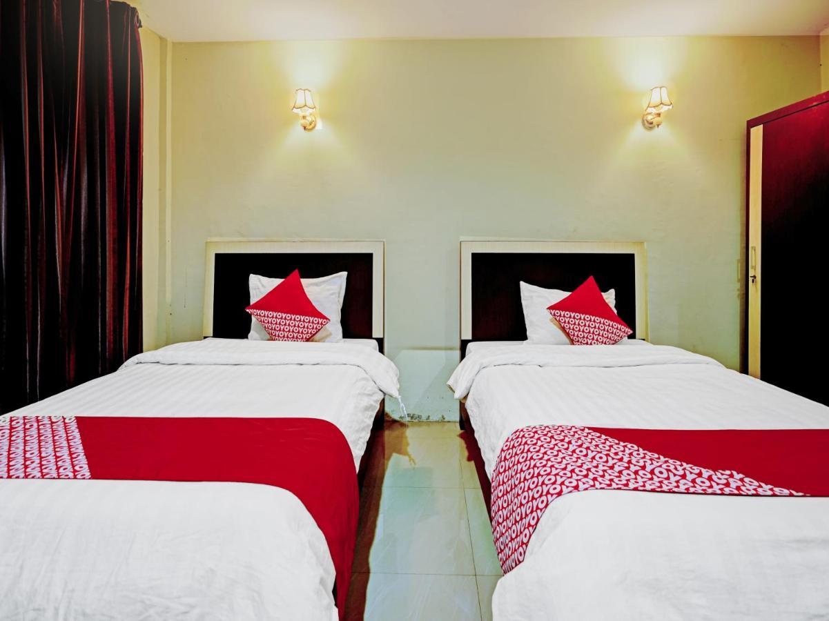 Oyo 90331 Hotel Toba Shanda Parapat Eksteriør billede