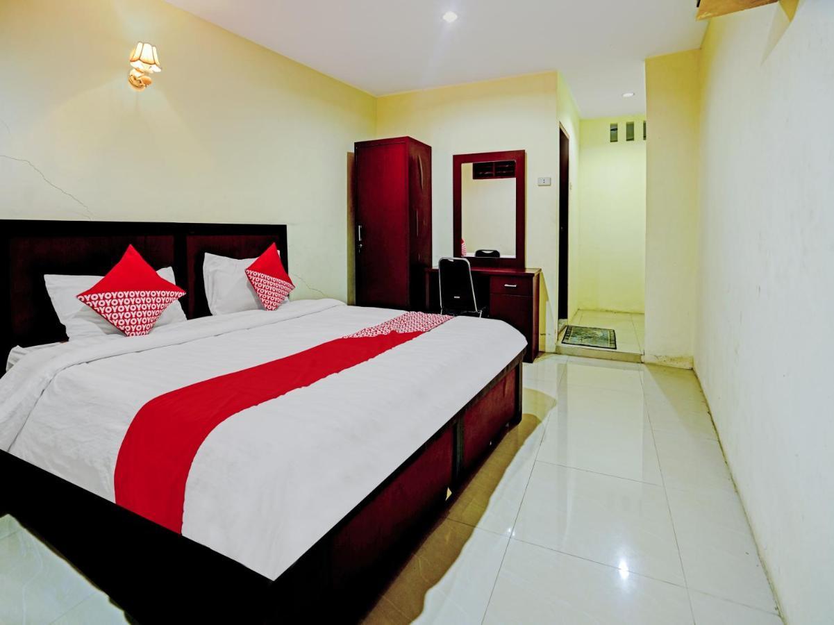 Oyo 90331 Hotel Toba Shanda Parapat Eksteriør billede