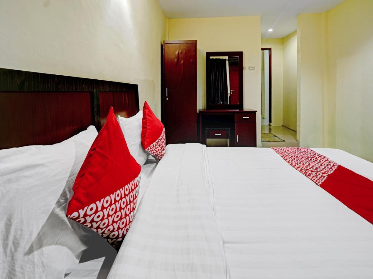 Oyo 90331 Hotel Toba Shanda Parapat Eksteriør billede
