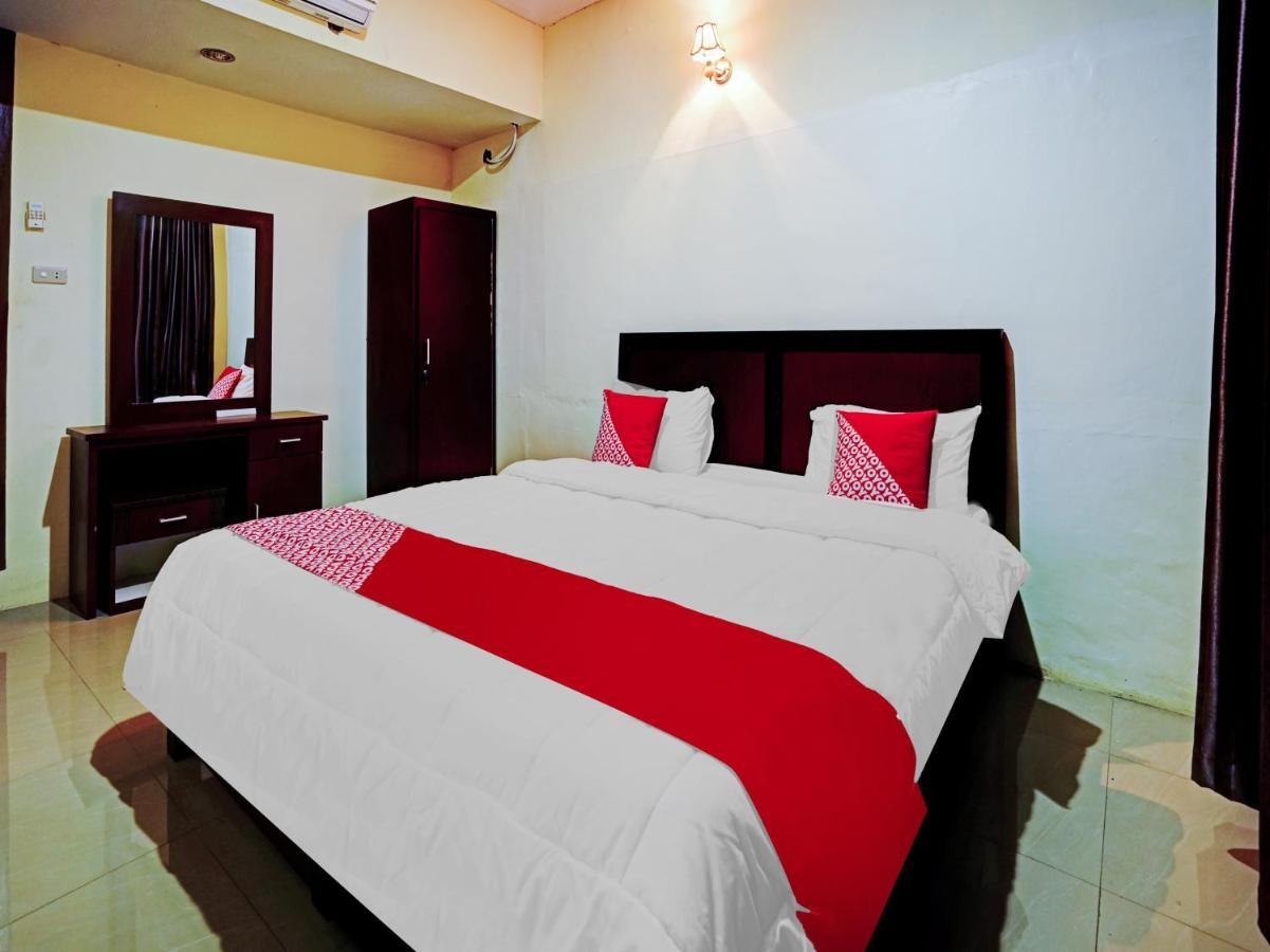 Oyo 90331 Hotel Toba Shanda Parapat Eksteriør billede